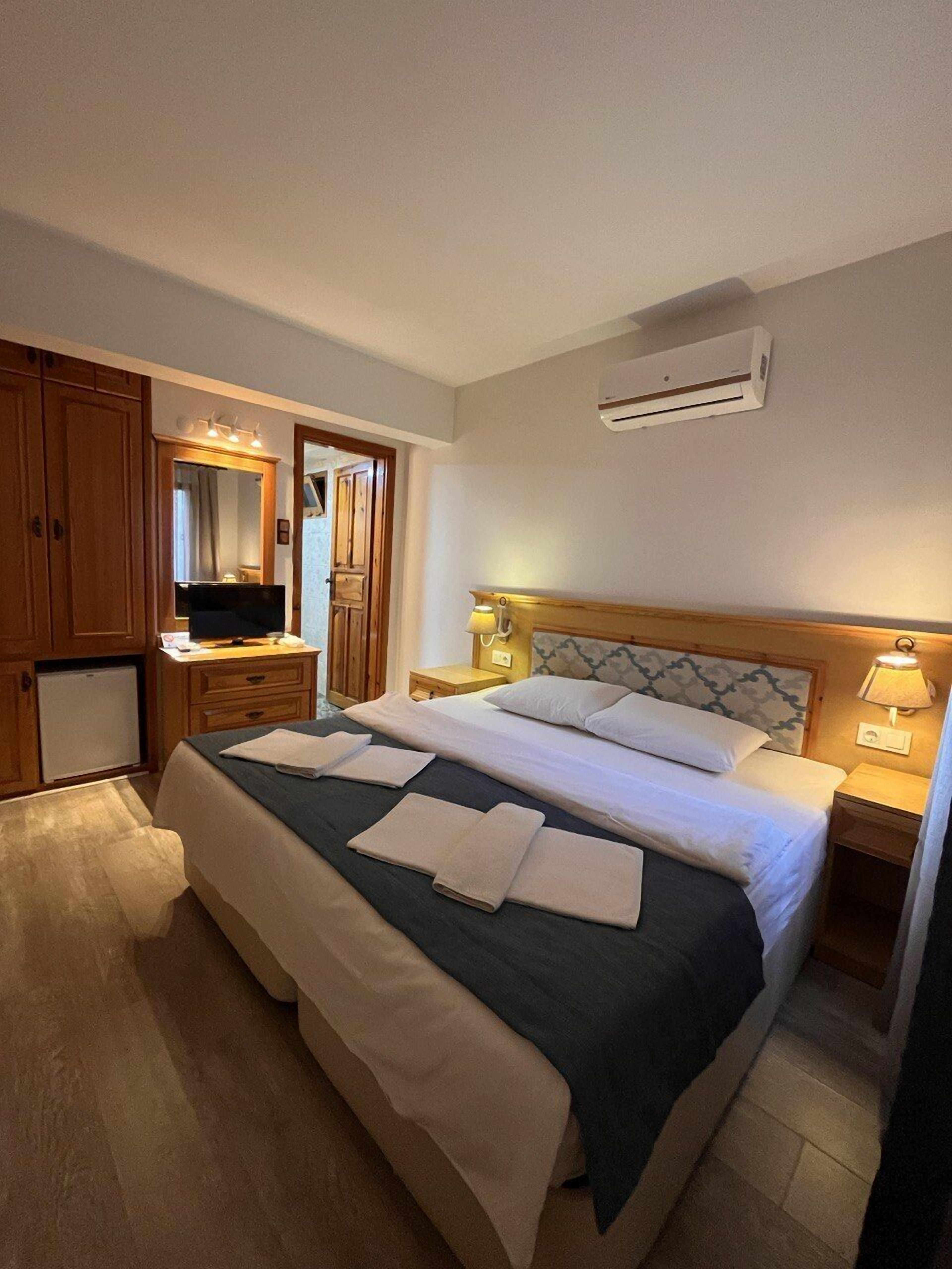 经济客房 | 迷你吧、熨斗/熨板、免费 WiFi、床单