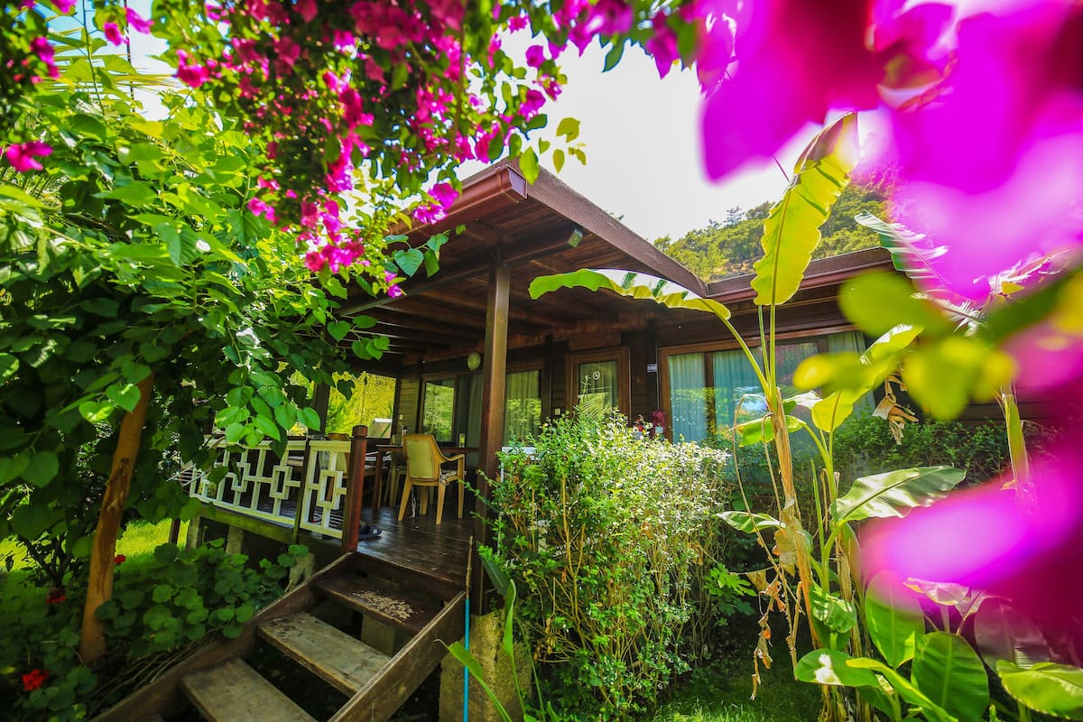 Luxury-Bungalow, 2 Schlafzimmer | Terrasse/Patio