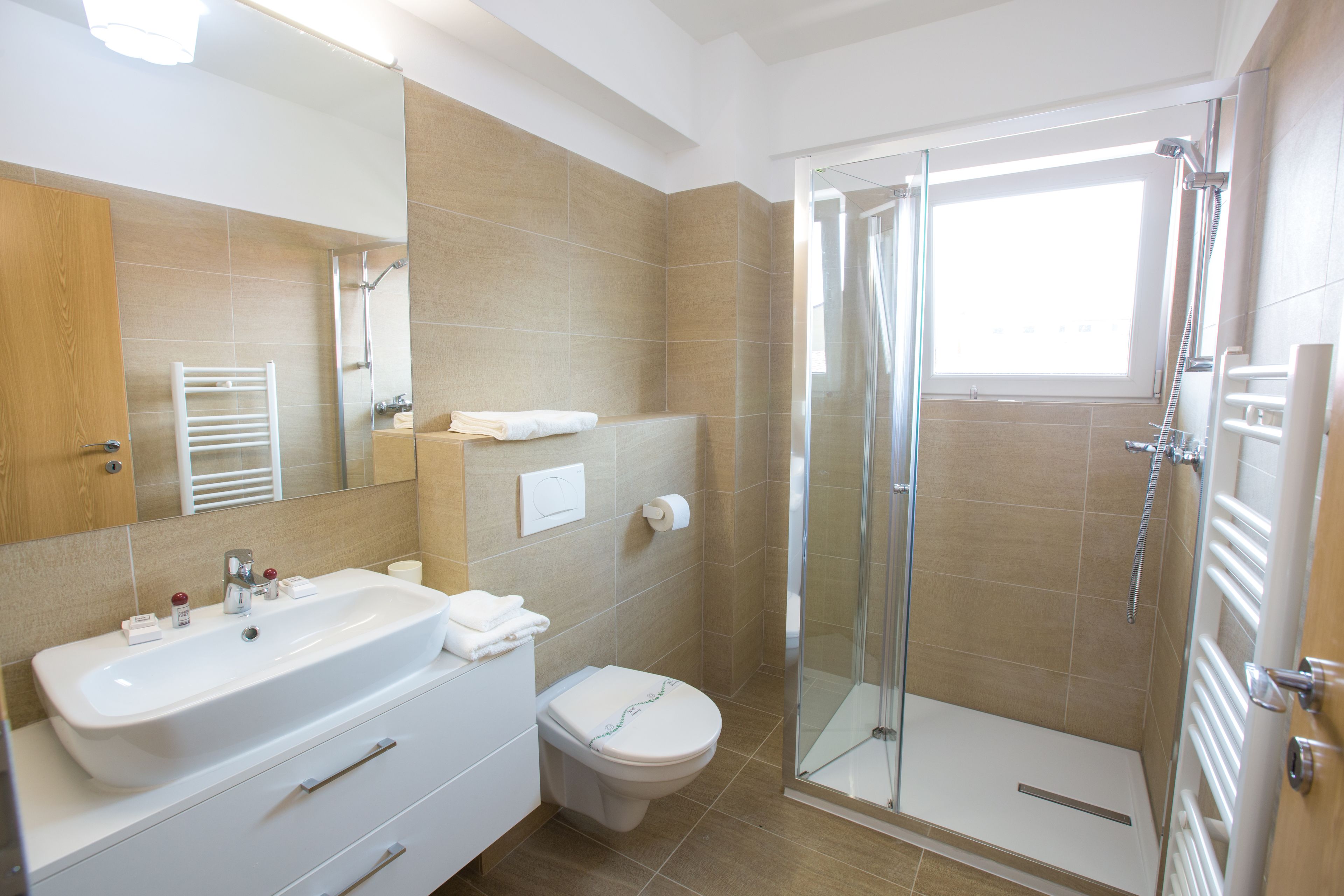 double room single use, 1 double bed | soundproofing, iron/ironing board, free wifi