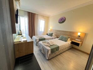 Comfort-Doppel- oder -Zweibettzimmer