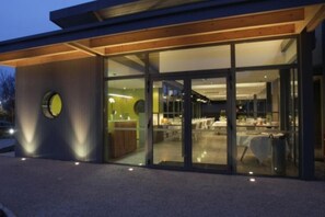 Exterior - Logis Hostellerie St Germain (Arlay)