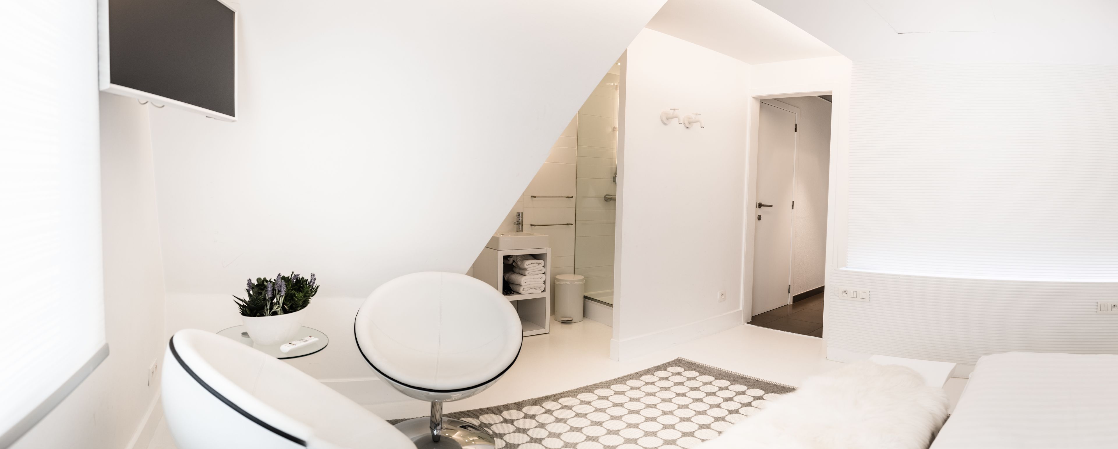 premium room | bathroom | free toiletries, hair dryer, towels