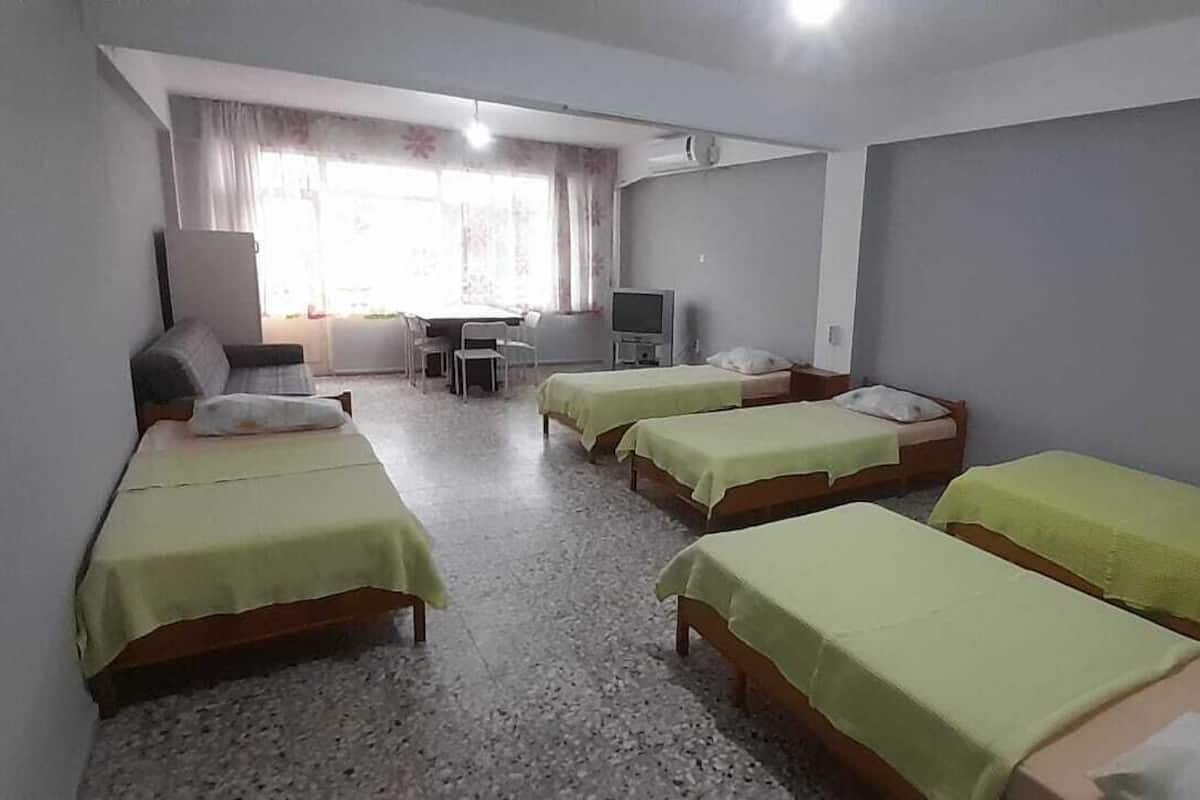 Studio | In-room safe, free WiFi, bed sheets