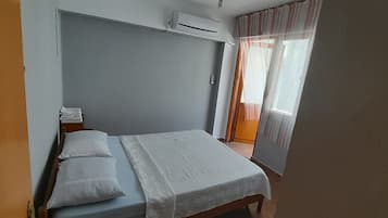 Caja de seguridad en la habitación, wifi gratis y ropa de cama