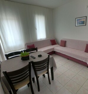 免费 WiFi、床单