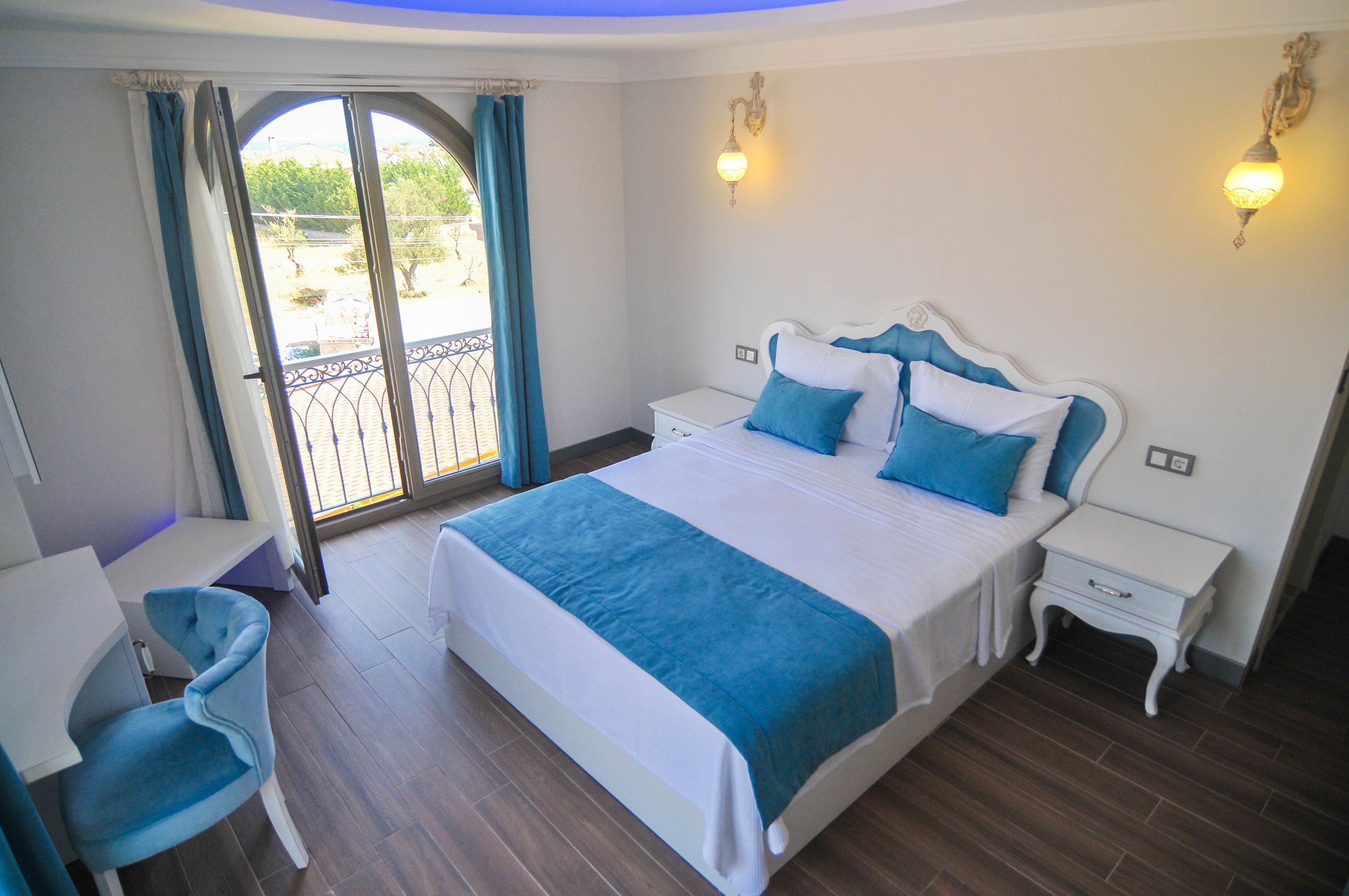 deluxe room | 1 bedroom, egyptian cotton sheets, premium bedding, minibar