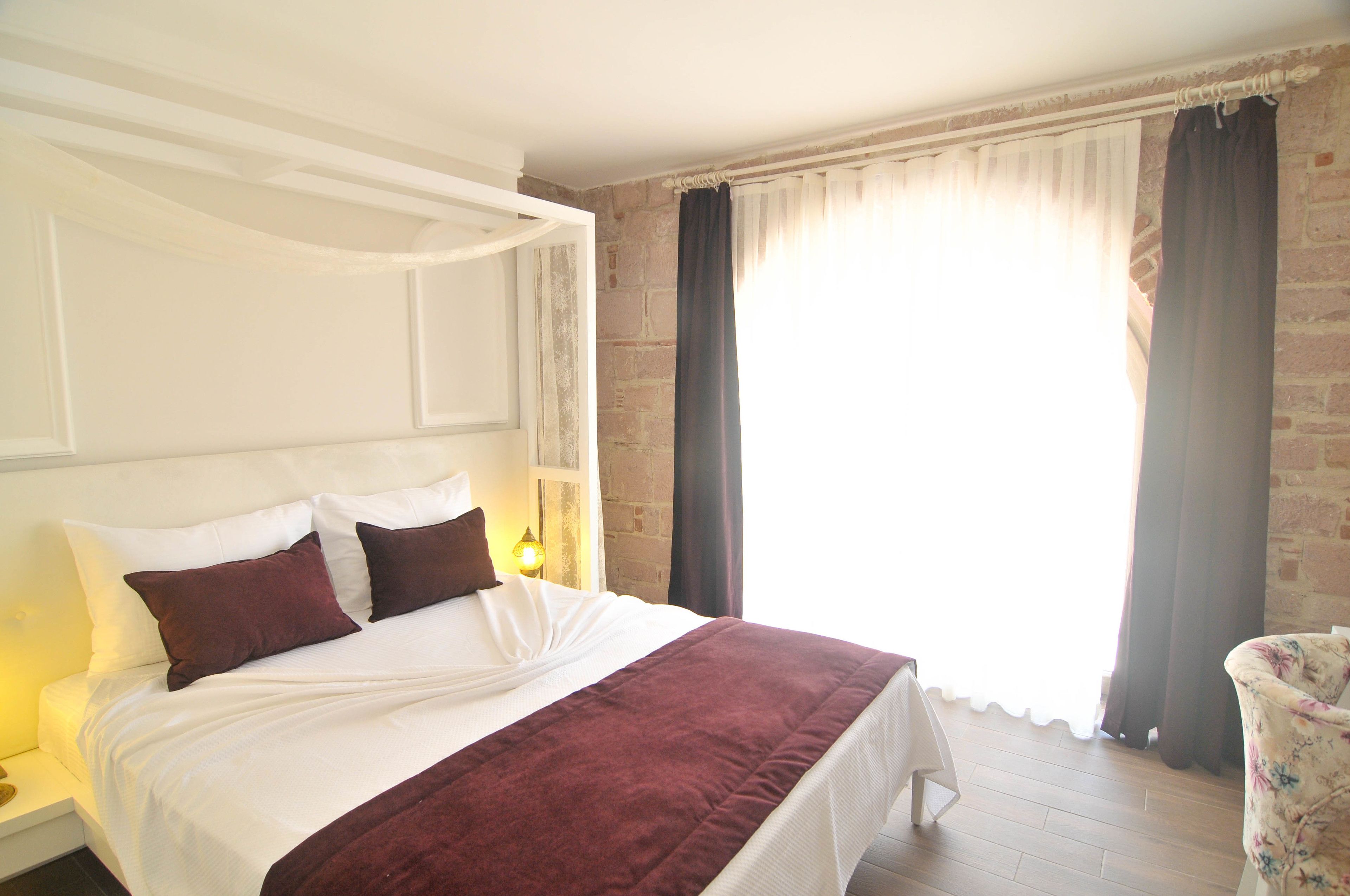 deluxe room | 1 bedroom, egyptian cotton sheets, premium bedding, minibar