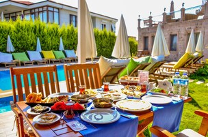Desayuno completo incluido todos los días 