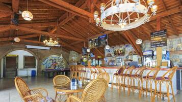 Poolside bar