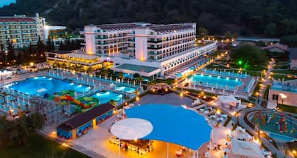 Dosinia Luxury Resort
