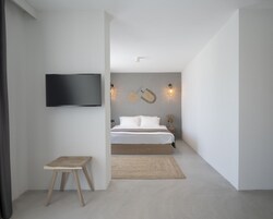 Minibar, caja de seguridad en la habitación y sistema de insonorización 