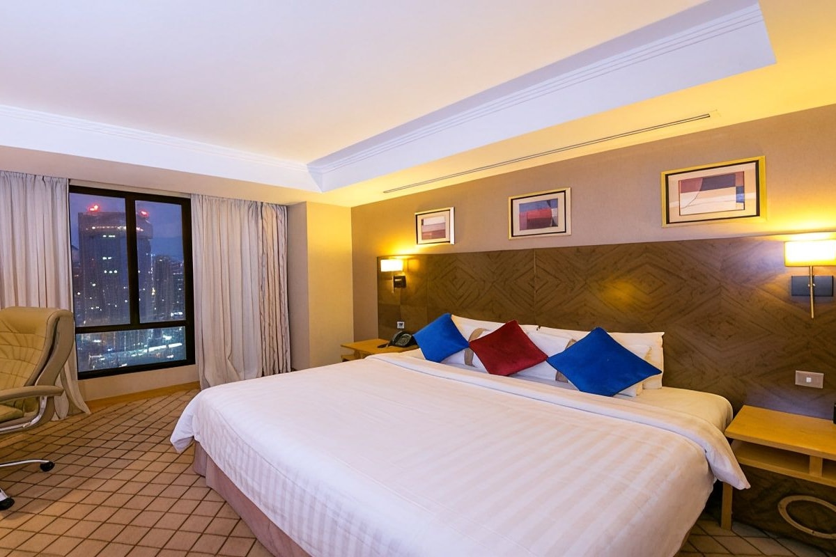 1 bedroom, minibar, in-room safe, desk