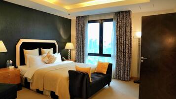 Royal Suite | 1 bedroom, minibar, in-room safe, desk