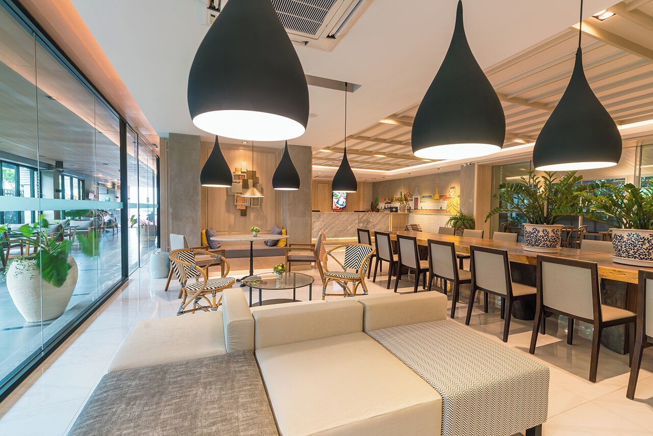 ロビー応接スペース