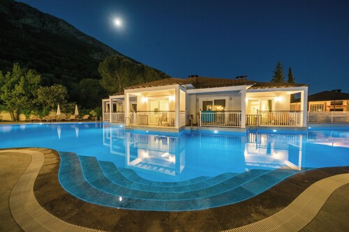 Mozaik Swim Up Hotel and Apartments