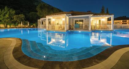 Mozaik Swim Up Hotel and Apartments