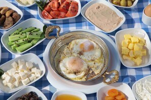 Free daily full breakfast