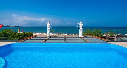 Golden Star Hotel