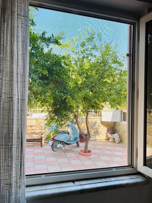 エコノミー ダブルまたはツインルーム ダブルベッド 1 台またはシングルベッド 2 台 | 高級寝具、WiFi (無料)、ベッドシーツ