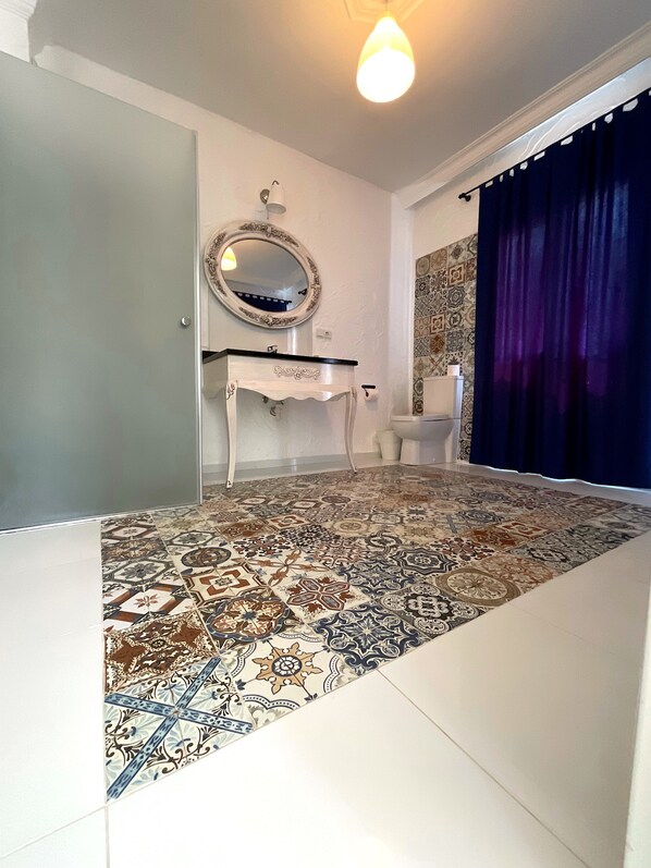 Bathroom - Temucin Hotel (Cesme)