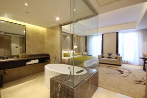 Shower, free toiletries, hair dryer, bathrobes - Qiandao Lake Pearl Peninsula Hotel (Hangzhou)