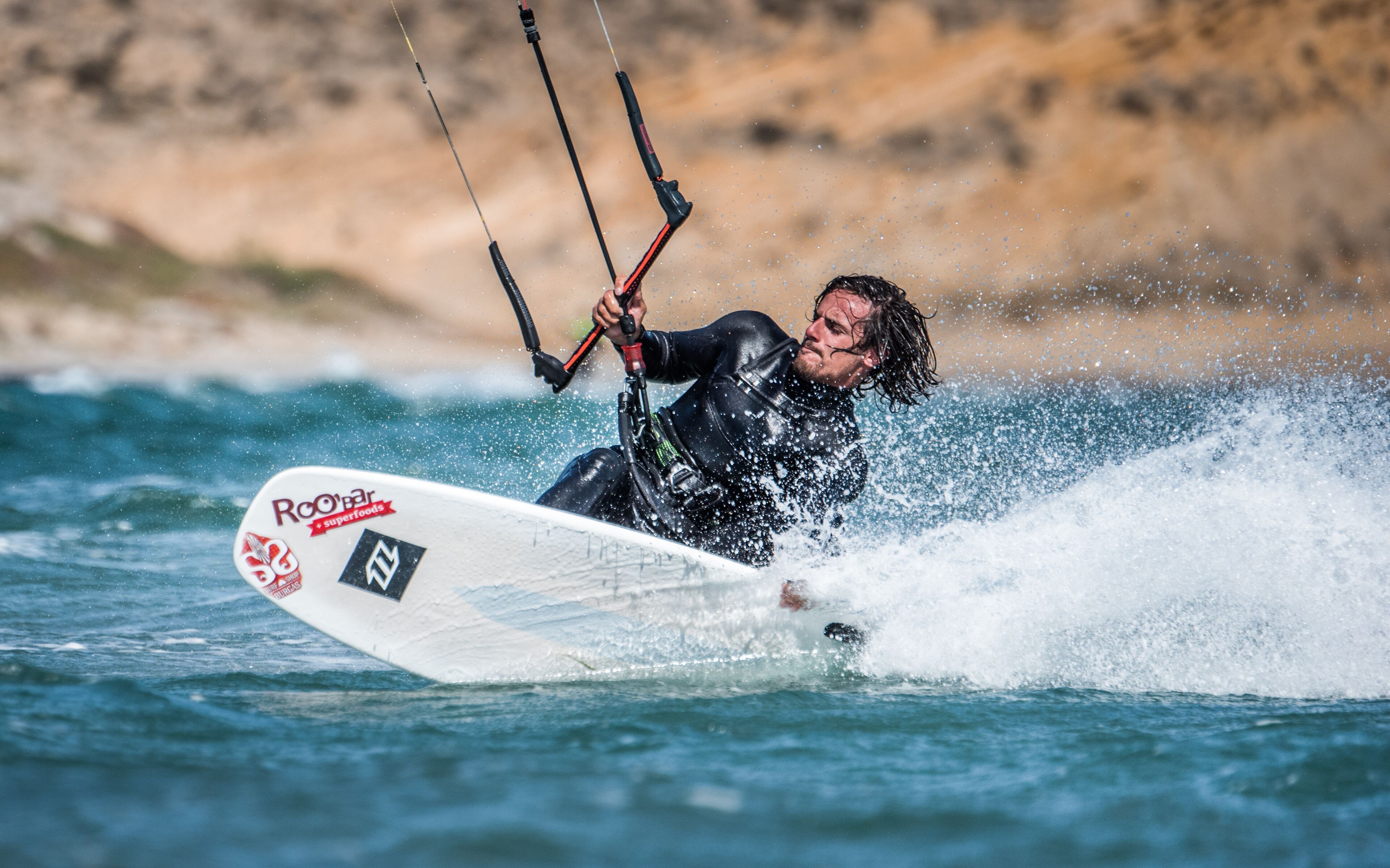 Surfing/bodyboarding