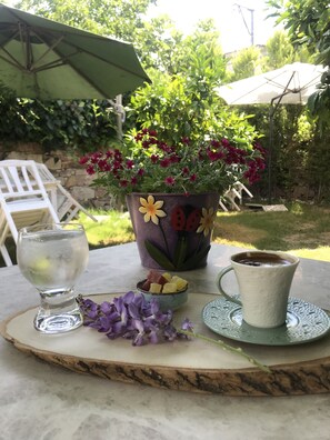 Superior Suite, Garden View | Garden view - King Aegeus (Ayvalik)