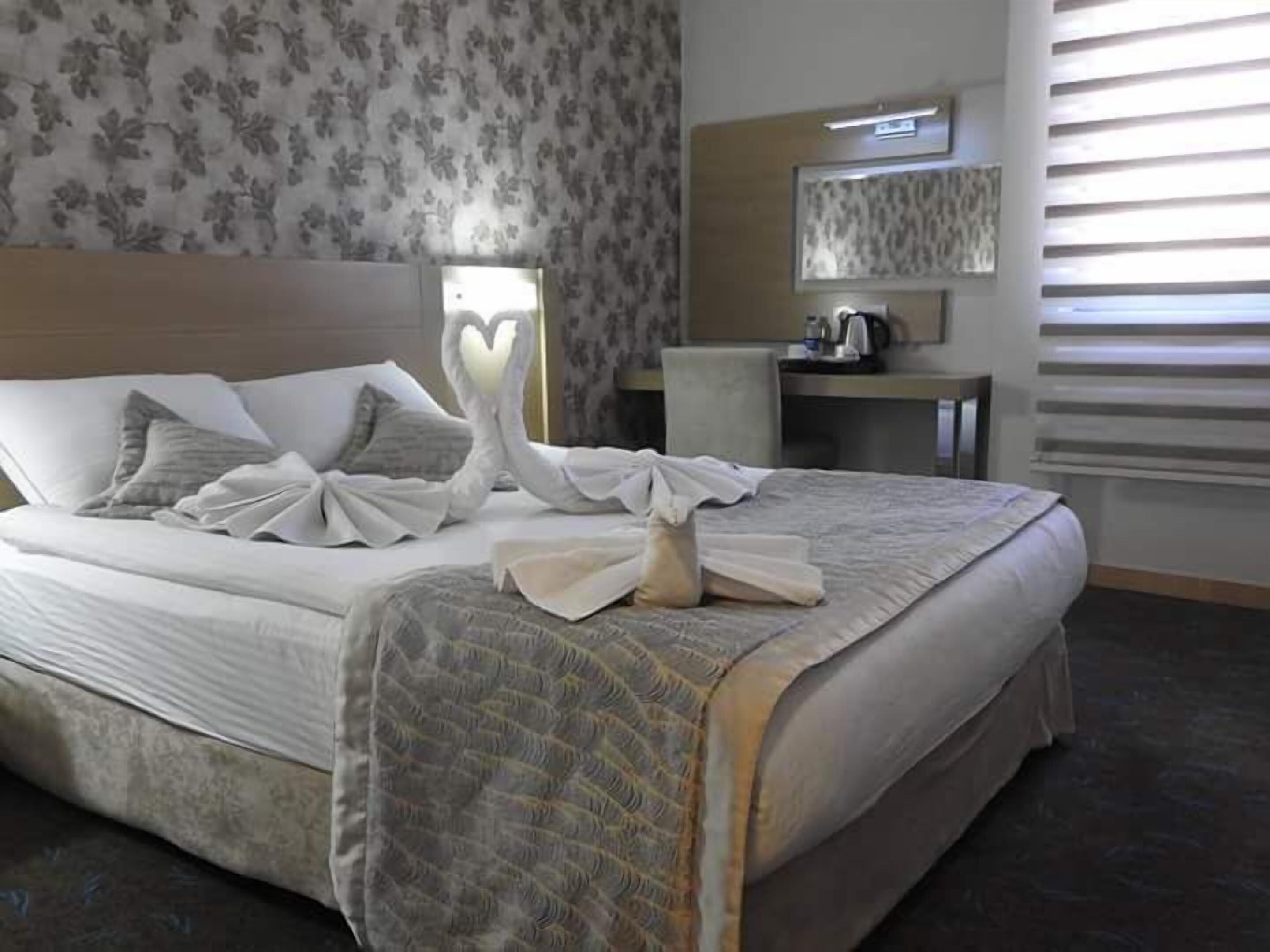 Free minibar items, in-room safe, desk, soundproofing