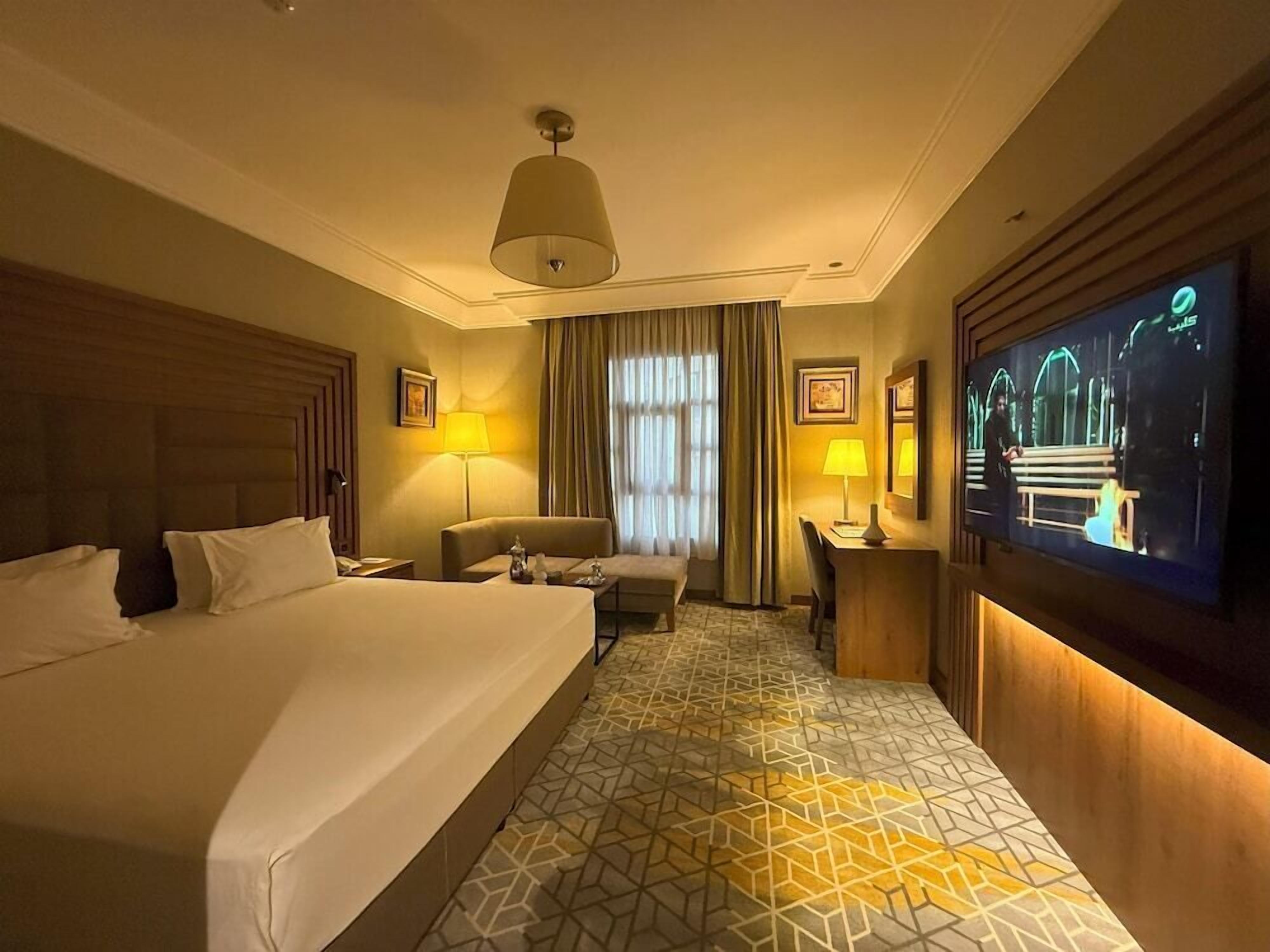 Minibar, in-room safe, desk, blackout drapes