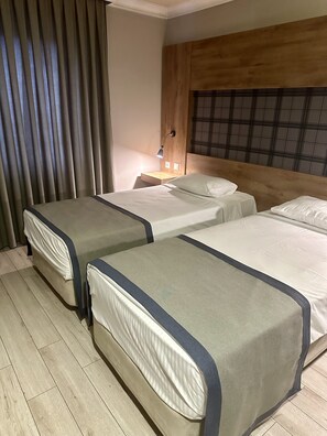 Standard Double or Twin Room | Minibar, desk, iron/ironing board, free WiFi - Laodikya Otel (Denizli)