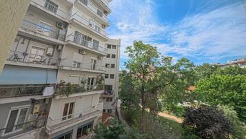 1 bedroom, minibar, individually decorated, desk