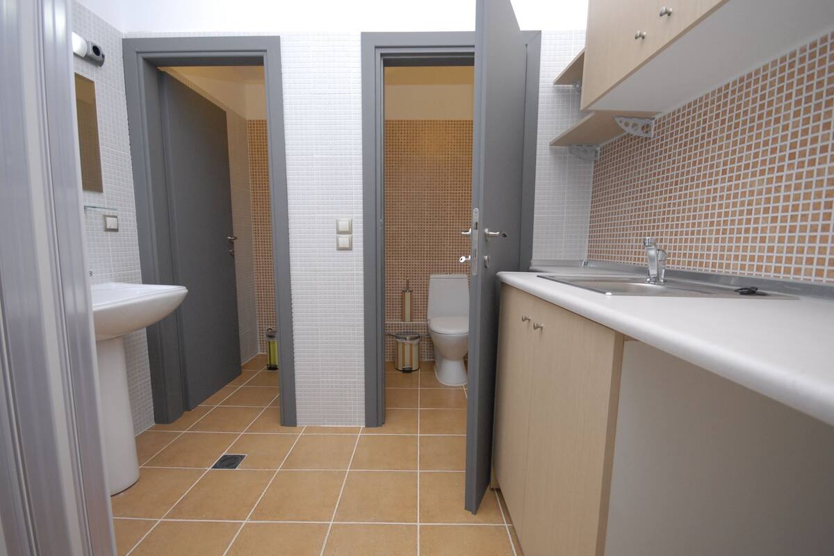 1 bedroom, minibar, individually decorated, desk