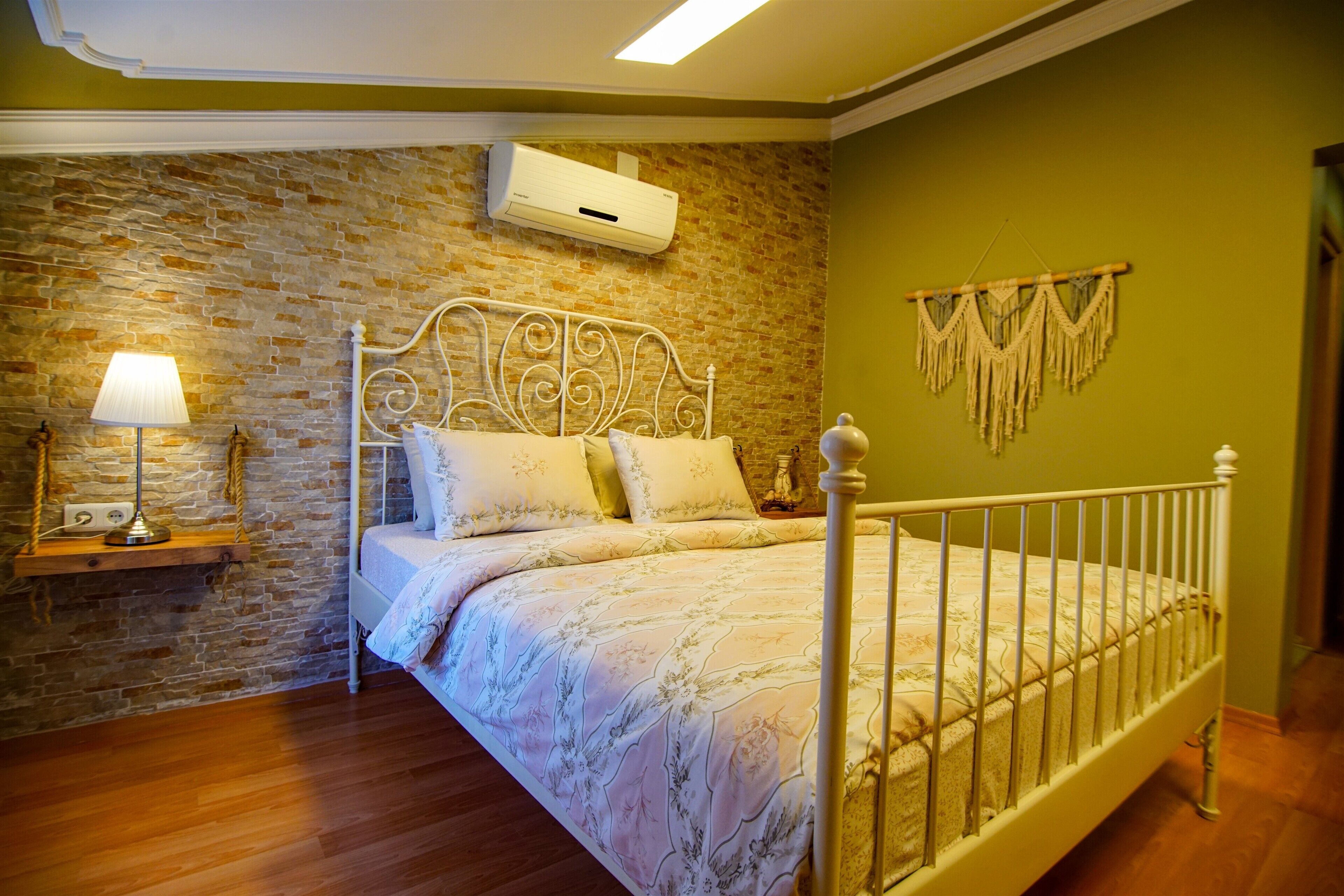 junior room, terrace, sea view | premium bedding, down duvets, minibar, individually decorated