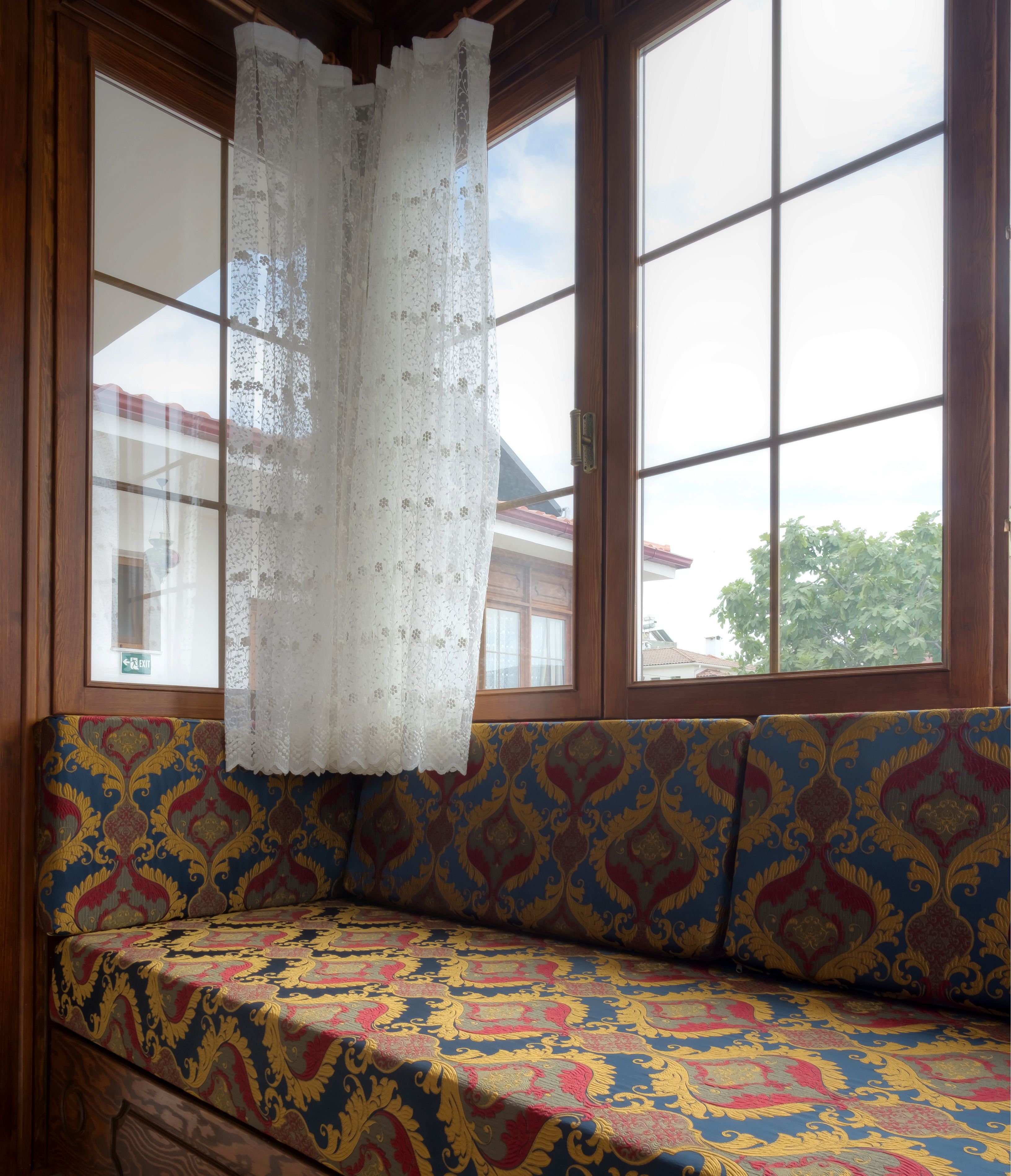 family room | living area | 83-cm led tv with satellite channels, tv