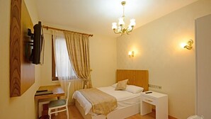Minibar, in-room safe, soundproofing, cribs (free) - Setenonu 1892 Butik Otel (Kayseri)