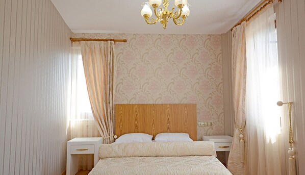 Minibar, in-room safe, soundproofing, free cribs/infant beds