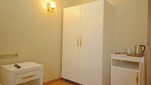 Standard Room | Minibar, in-room safe, soundproofing, cribs (free) - Setenonu 1892 Butik Otel (Kayseri)