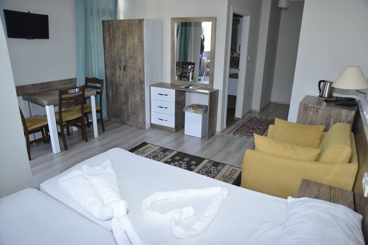 Habitación familiar con 1 cama matrimonial o 2 individuales, balcón | Vista desde la habitación