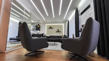 TV de tela plana 55 polegadas com canais a cabo, TV LCD, lareira