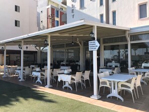 Bar (in der Unterkunft)