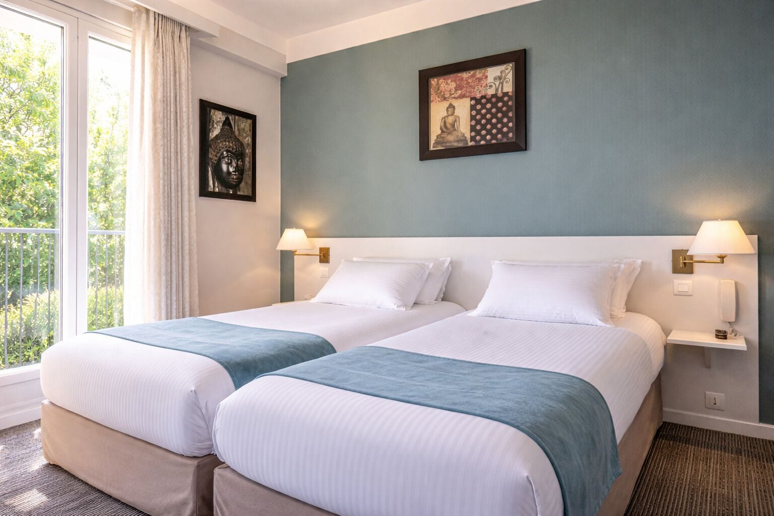 Camera Comfort con letto matrimoniale o 2 letti singoli, 1 camera da letto, bagno privato | Biancheria da letto di alta qualità, una scrivania, Wi-Fi gratuito