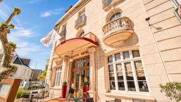 Bagian depan properti