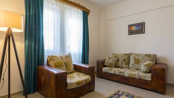 Minibar, in-room safe, soundproofing, free WiFi