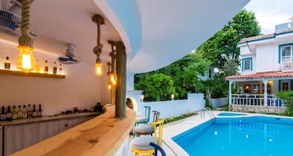 Calypso Cozy Suites