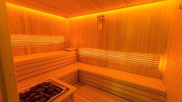Turkish bath, 2 treatment rooms, massages
