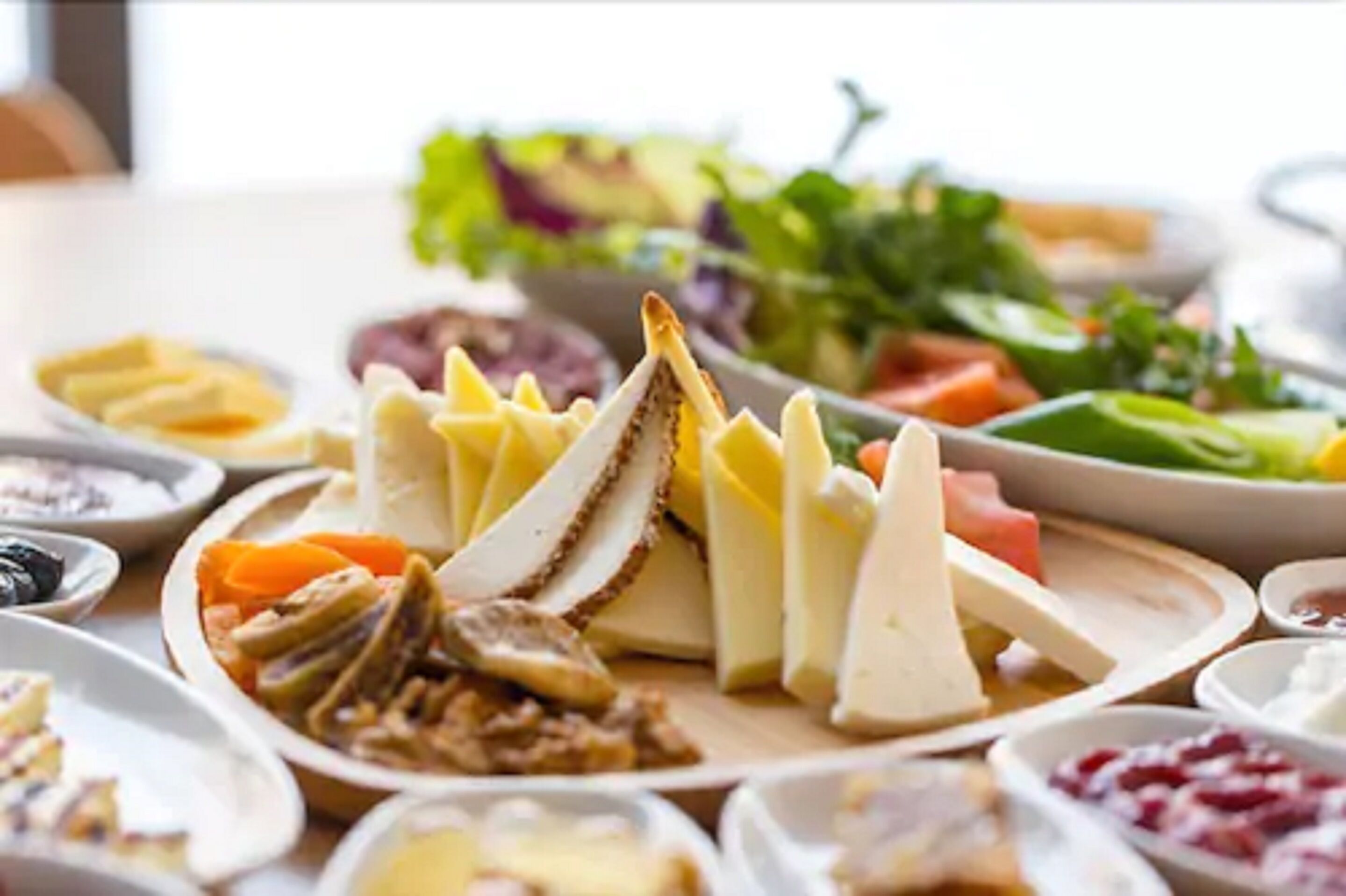 free daily full breakfast