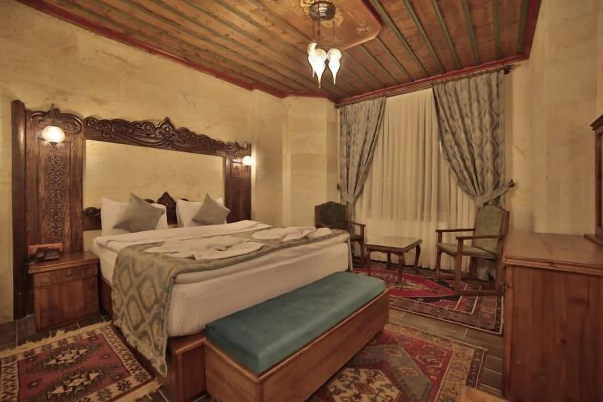 1 bedroom, minibar, in-room safe, desk