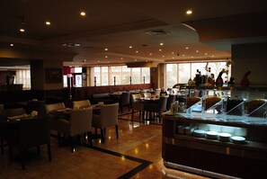 Breakfast area - Hotel Eken Prestige (Bandirma)