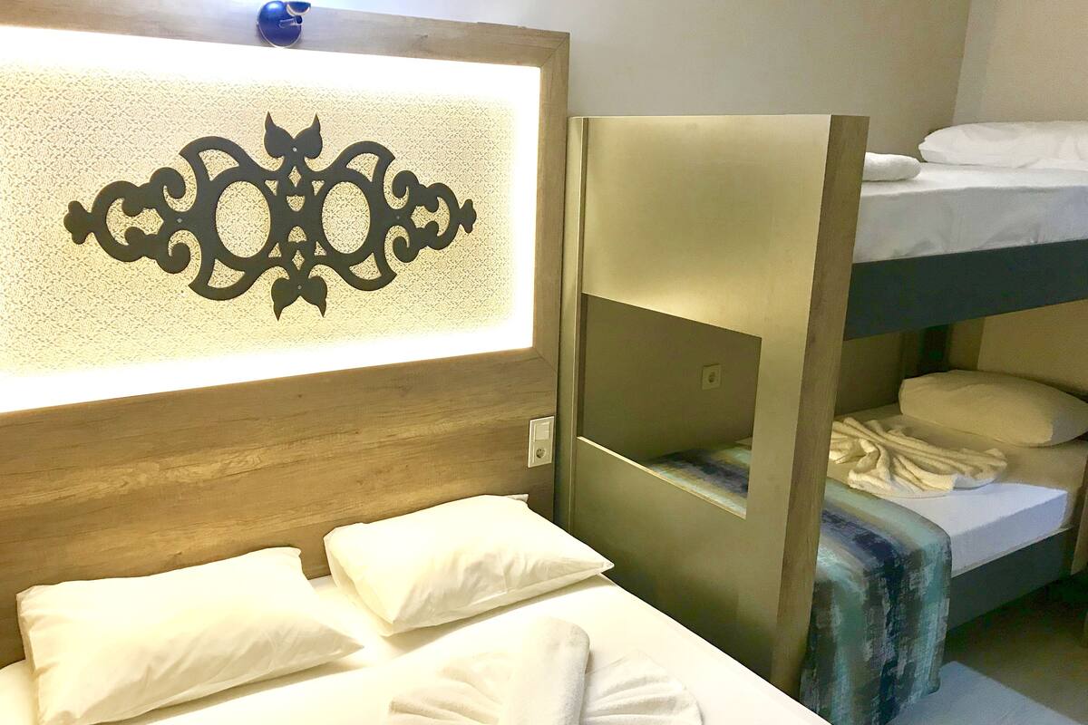 Soundproofing, WiFi (free), bed sheets