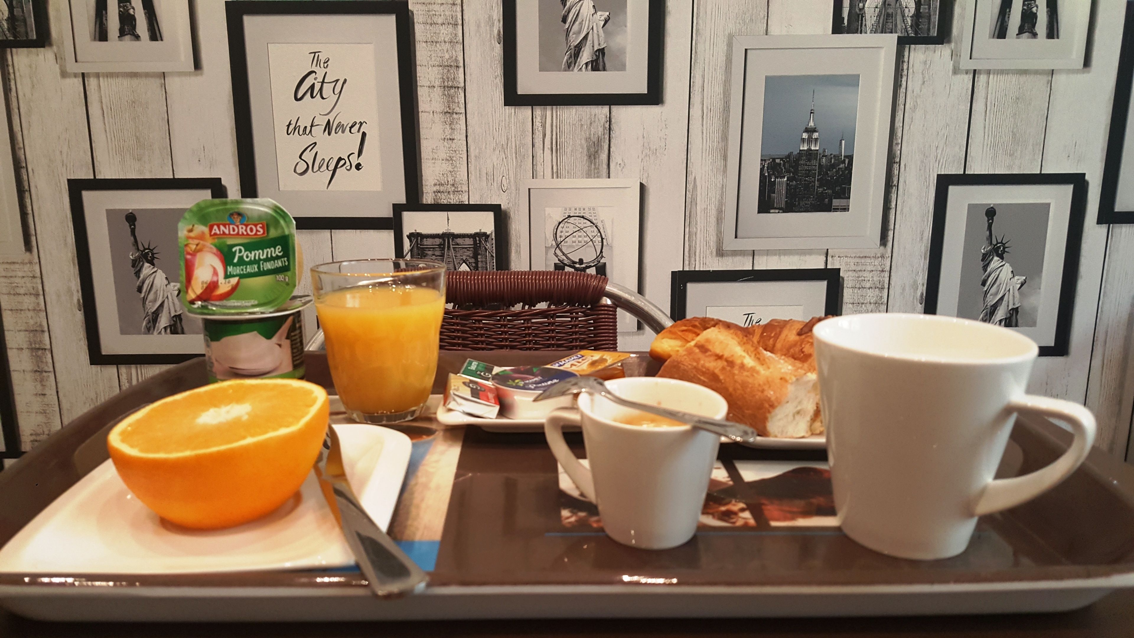 daily continental breakfast (eur 7 per person)